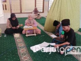 Suasana Khotmil Quran PAC IPNU-IPPNU Panarukan Bersama Santri (BP/Istimewa)